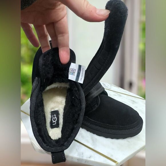 UGG Toddler Neumel Snapback V Strap chukka Winter Snow Shearling Boot Size 6 - Picture 8 of 12